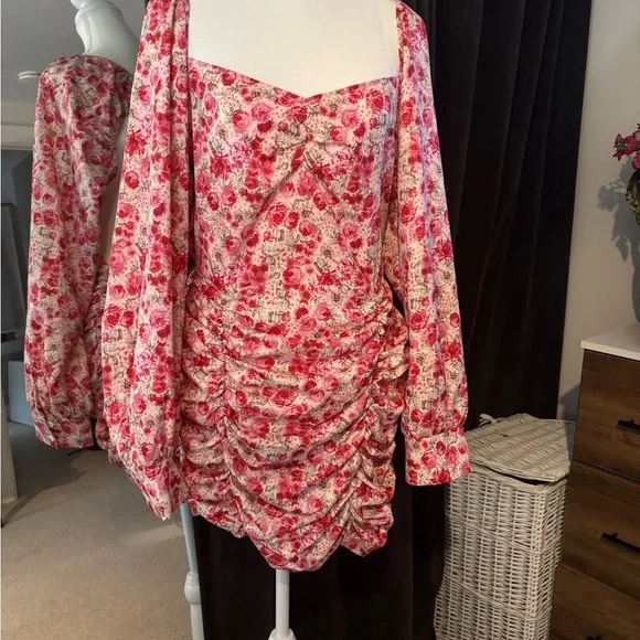 Coquette Pink Floral Backless Dress - Picture 7 of 8